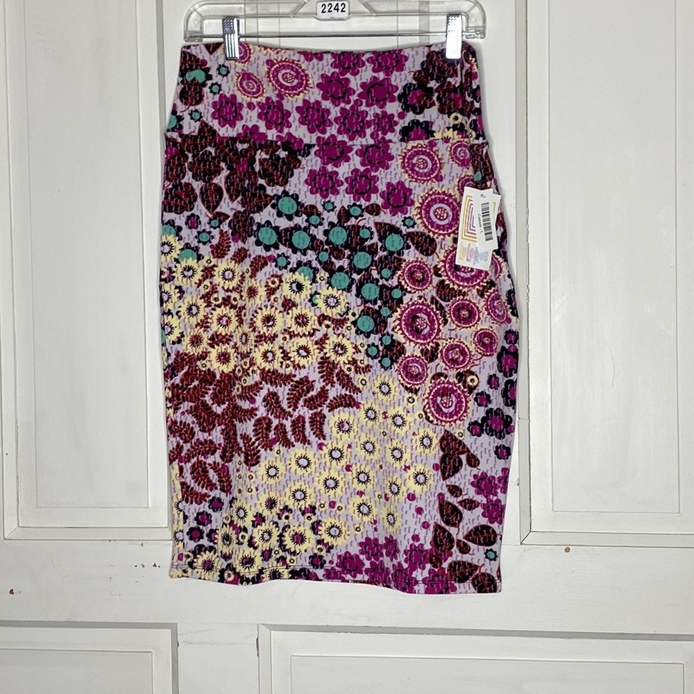 LuLaRoe L Cassie
